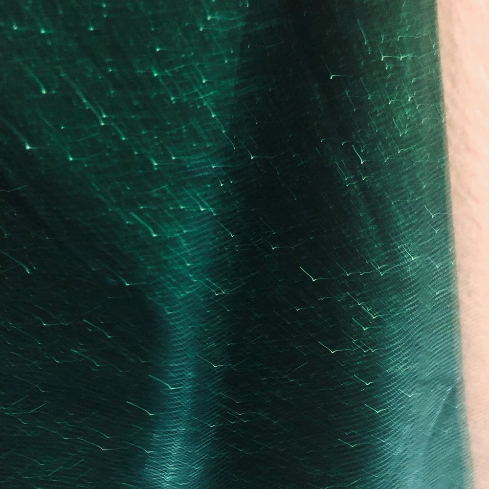 Crisscross, tieback, green metallic sexy body con dress - Picture 5 of 9